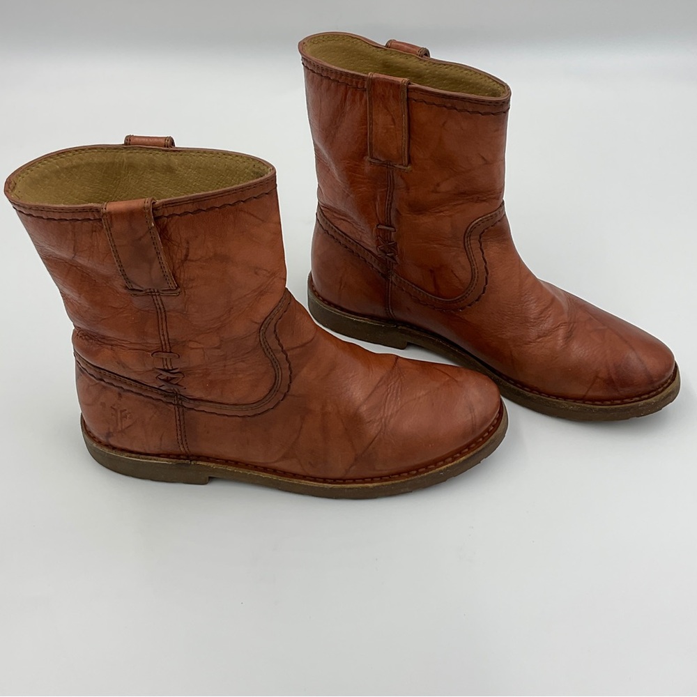 Frye EUC Anna Shortie Short Boots Stitch Side Cognac Warm Brown Gorgeous 5.5 B - Picture 3 of 16